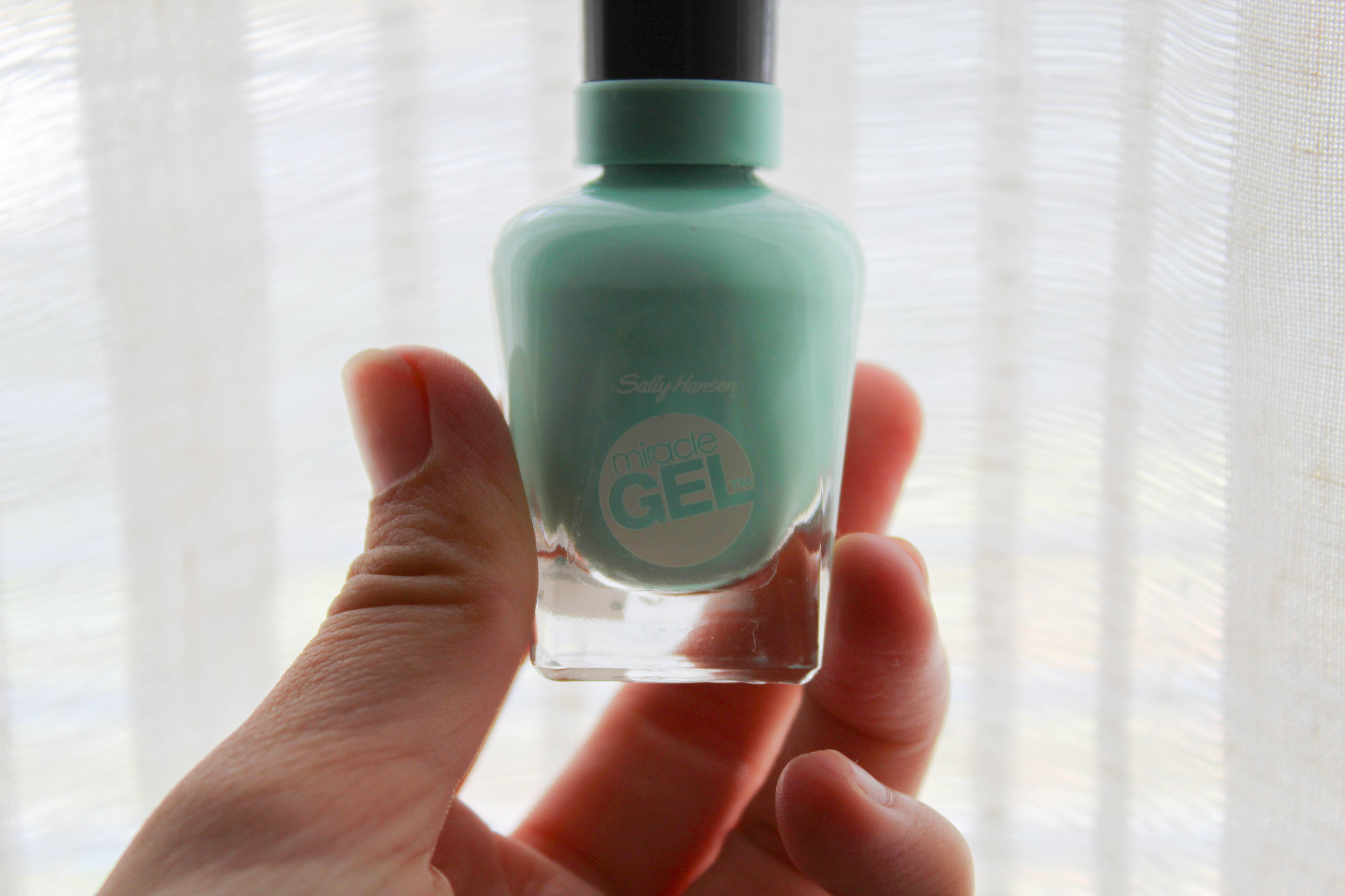 Mint color nail polish - www.candidlyyadi.com